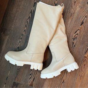NWT FREE PEOPLE Tall Light Tan White Lug Sole Tall Genuine Leather Boots
